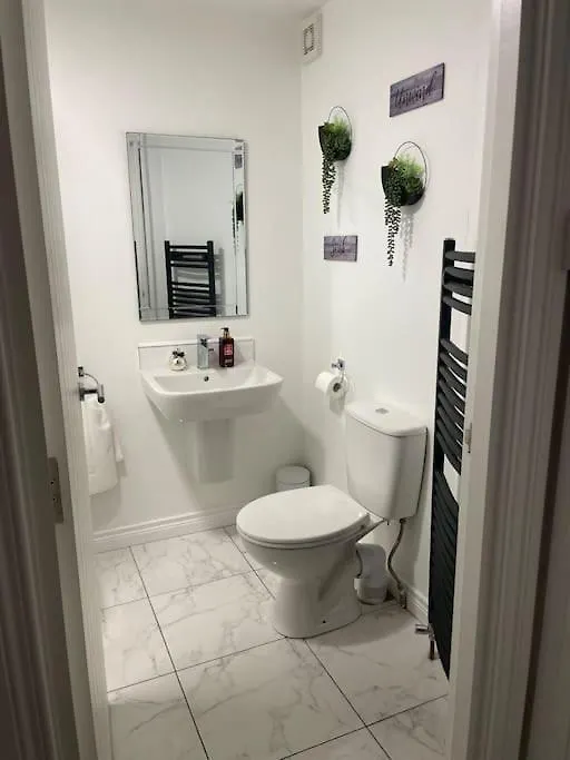 Modern 1-Bed Apartment Belfast